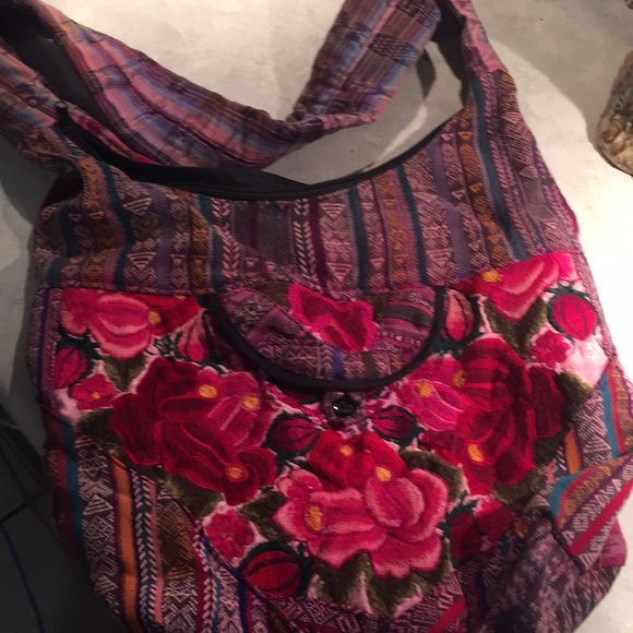 Bermuda hobo crossbody - Picture 4 of 8